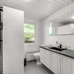 Allen - 1km From The Sea By Interhome